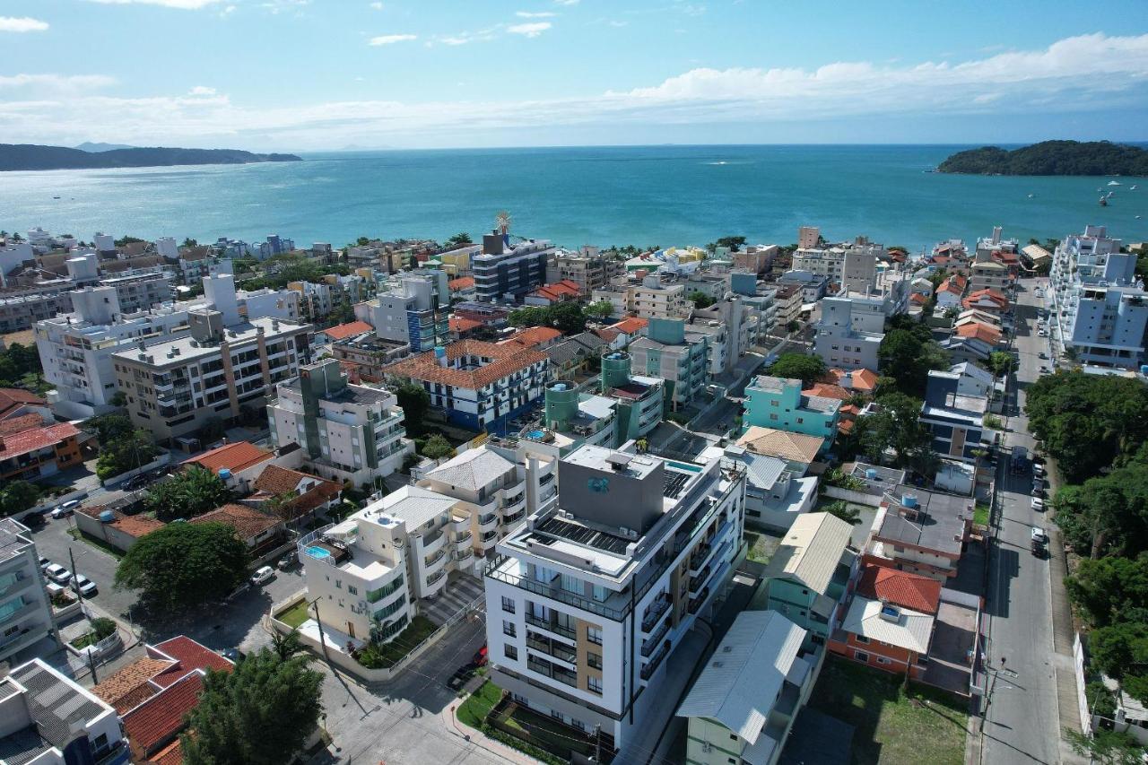 Adra 106 - Apartamento No Centro De Bombinhas - Rooftop Com Piscina E Academia - A Poucos Metros Da Praia - Экстерьер фото